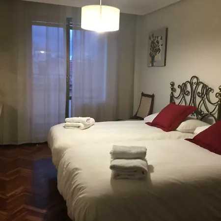Azafranal-parking Gratis- Apartamento *